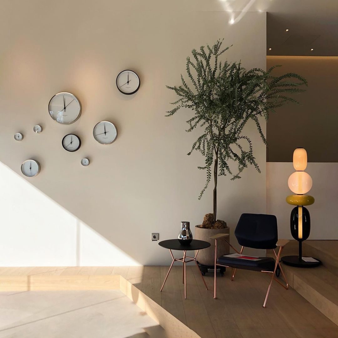 Halo Glass Table Lamp with Warm Ambient Glow