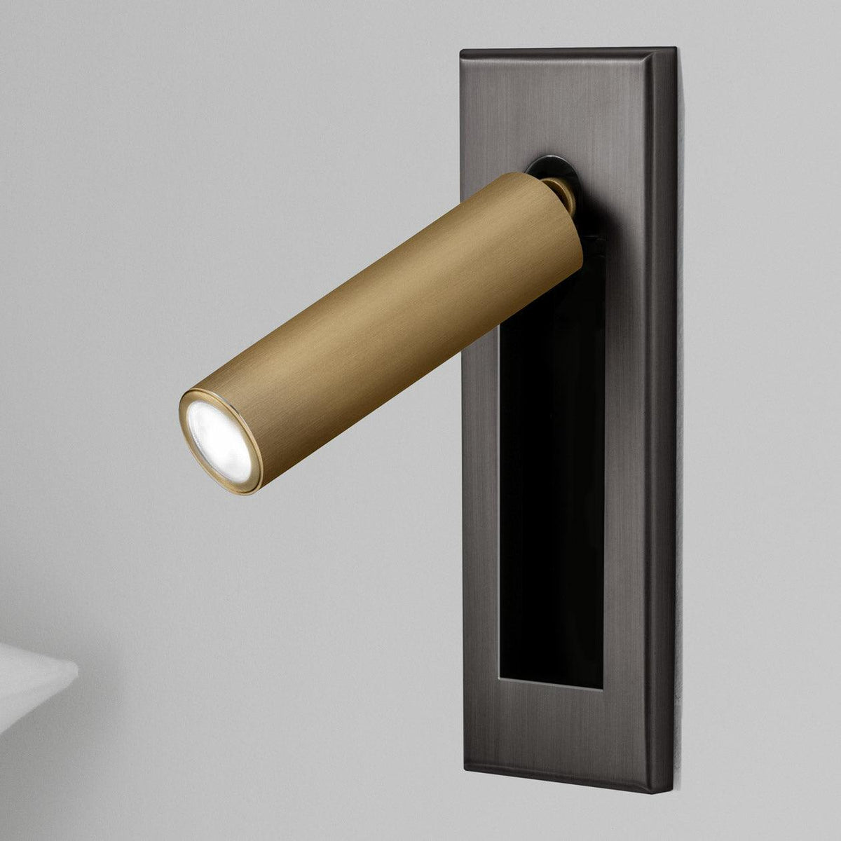 Recessed Spotlight Reading Lamp with Focused Beam