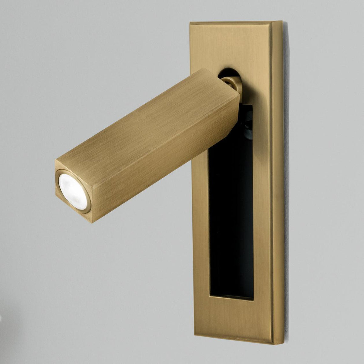 Recessed Spotlight Reading Lamp with Focused Beam