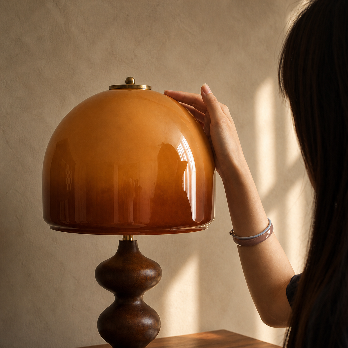 Velora Sculpted Glass Table Lamp